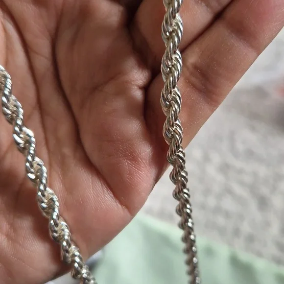 Chain - Picture 2 of 2
